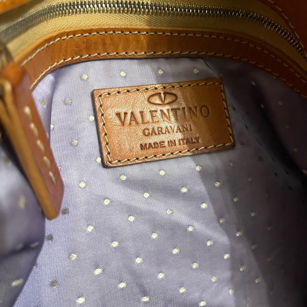 Valentino Vintage V Logo Shoulder Bag Tan and Leather- some wear see description - Picture 2 of 16